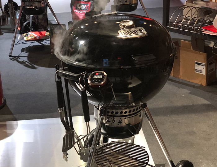 Weber roštilj na ugalj Master-Touch GBS Premium E-5770 Crni