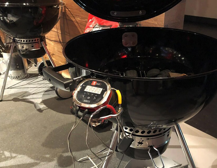 Weber roštilj na ugalj Master-Touch GBS Premium E-5770 Crni