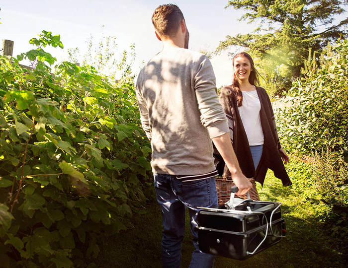 Weber roštilj na ugalj Go-Anywhere Crni