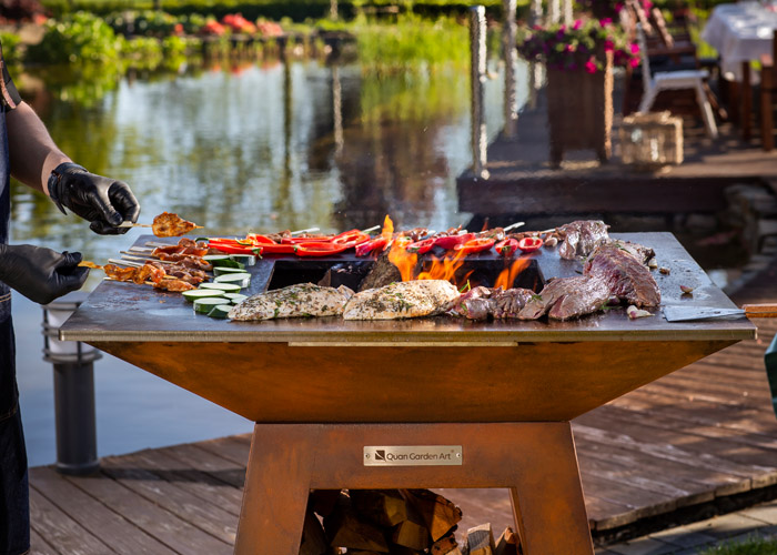 Roštilj  ognjište na drva Keittio Premium Large Corten Grill Centr