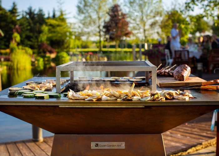 Roštilj  ognjište na drva Keittio Premium Large Corten Grill Centr