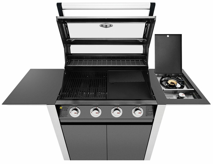 BeefEater plinski roštilj 1600 Dark Grey 4 gorionika Grill Centr Beograd
