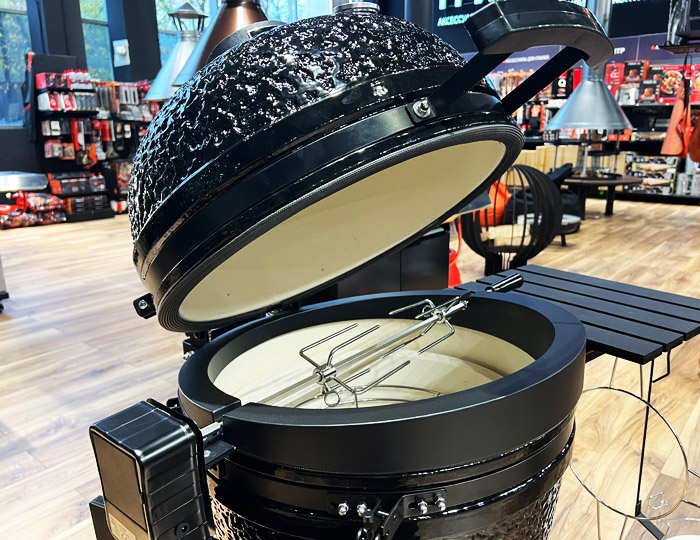 Keramički roštilj Su Chef Classique Black na kolicima Grill Centr