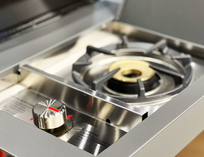 BeefEater plinski roštilj 1600 Dark Grey 3 gorionika Grill Centr