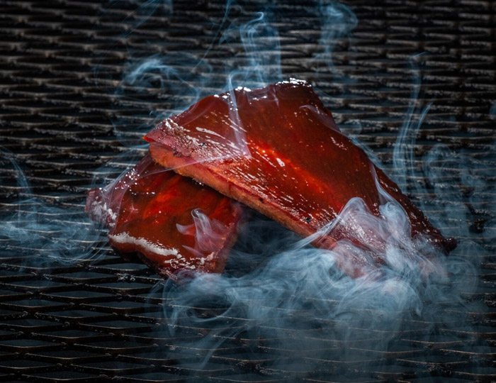Briqman sečka za dimljenje svinjskog mesa Grill Centr BBQ