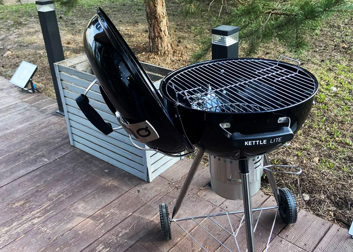Briqman roštilj na ugalj Kettle Lite 47 Crna