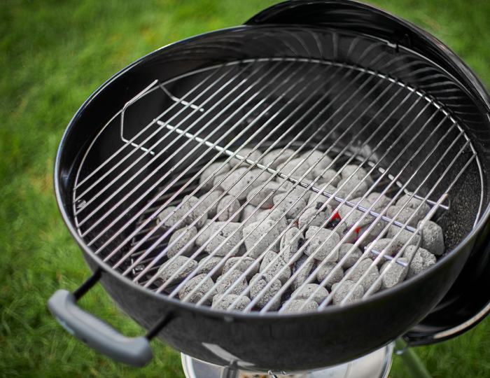 Weber roštilj na ugalj Original Kettle 57 cm Grill Centr