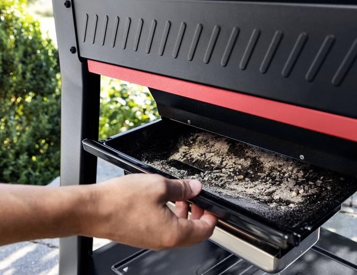 Weber peletni roštilji SEARWOOD 600 Grill Centr