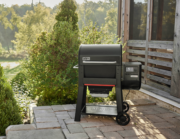Weber peletni roštilji SEARWOOD 600 Grill Centr