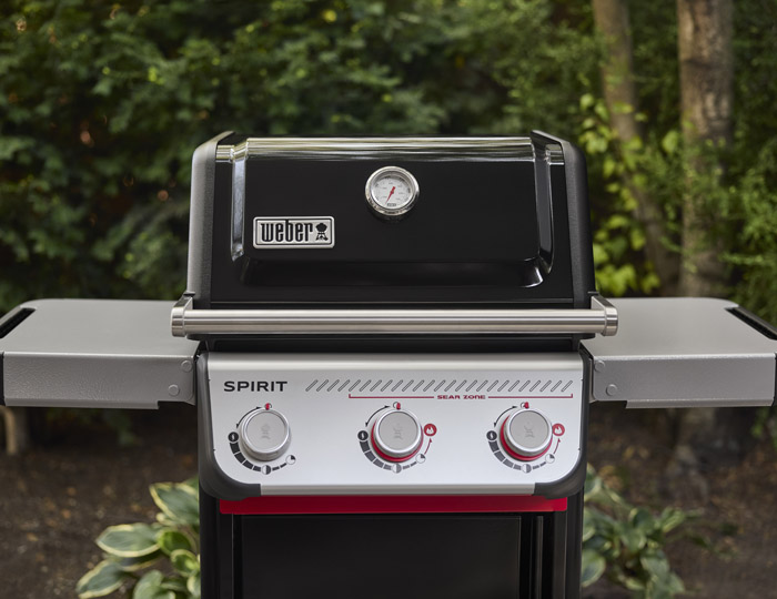 Weber plinski roštilj Spirit E-325 Grill Centr