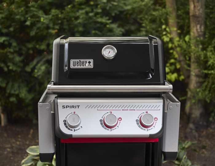 Weber plinski roštilj Spirit E-325 Grill Centr