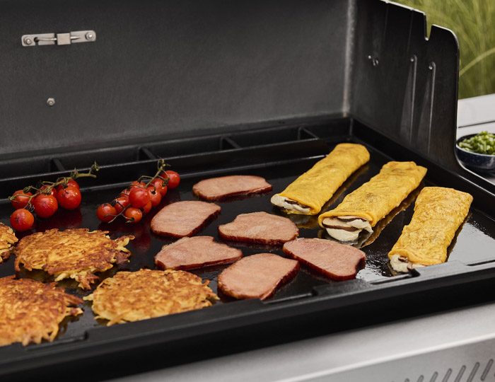 Weber plinski roštilj Genesis E-335W, black Grill Centr
